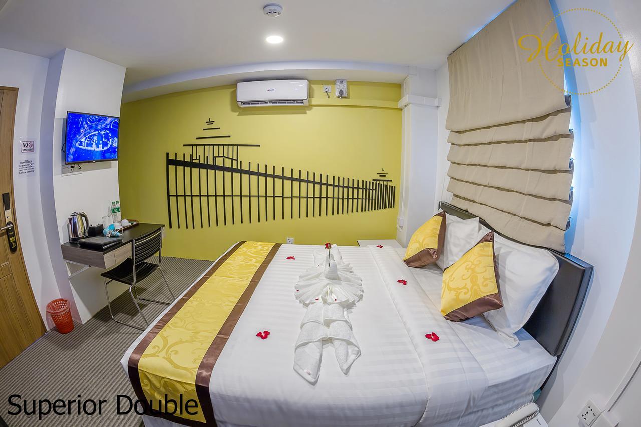 Holiday Season Motel Γιανγκόν Εξωτερικό φωτογραφία